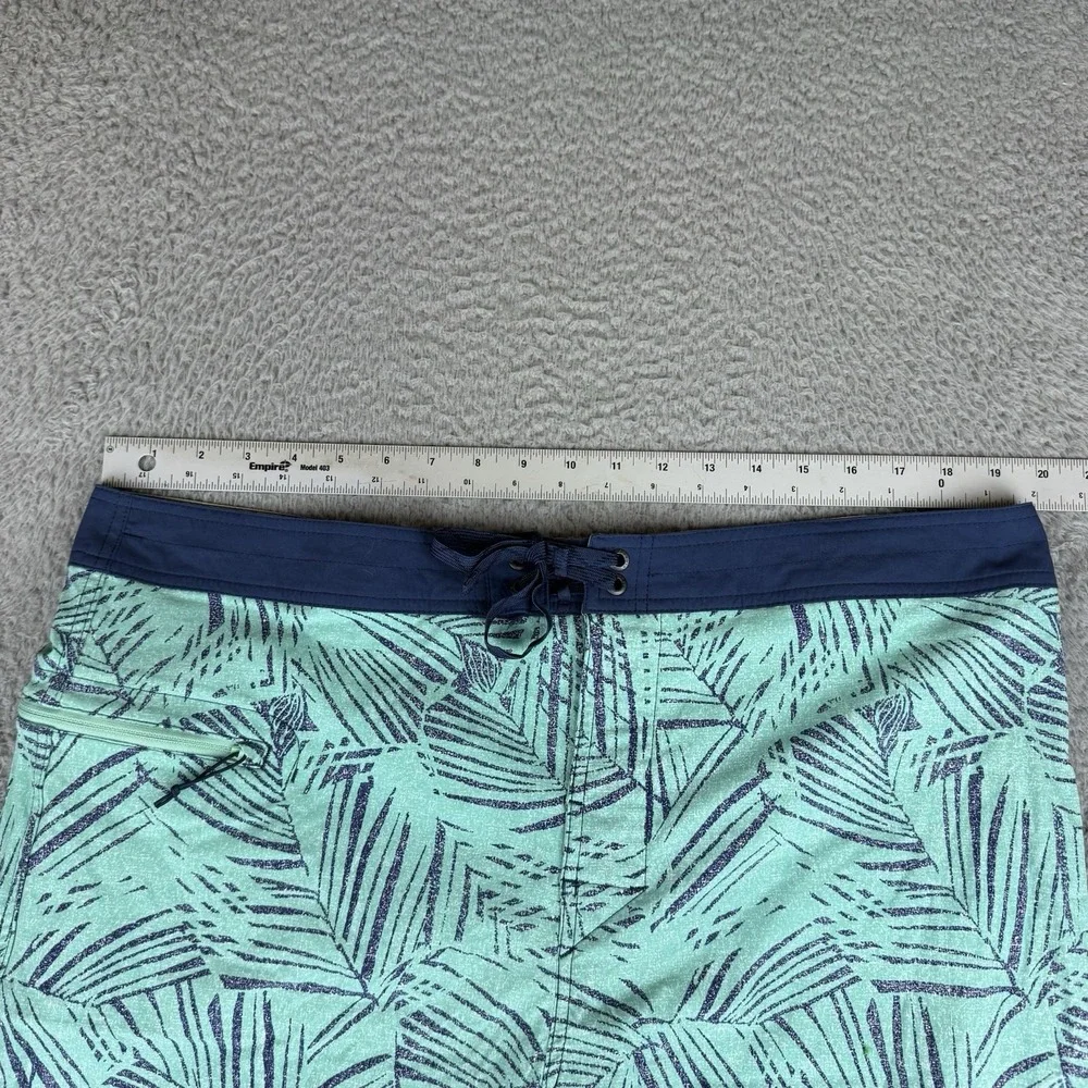 Patagonia Men's Size 40 Wavefarer Board Shorts Swim Surf Beach EUC Inseam 9